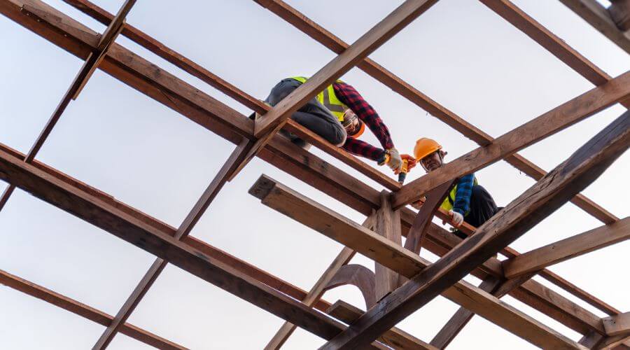 Professional gutter cleaning services in Bellaire, OH